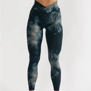 Alphalete Surface Power Legging